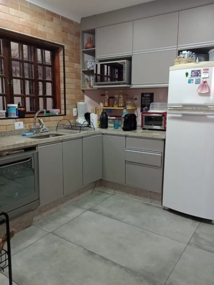 Sobrado à venda com 3 quartos, 110m² - Foto 2