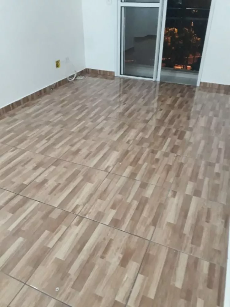 Apartamento à venda com 2 quartos, 52m² - Foto 2