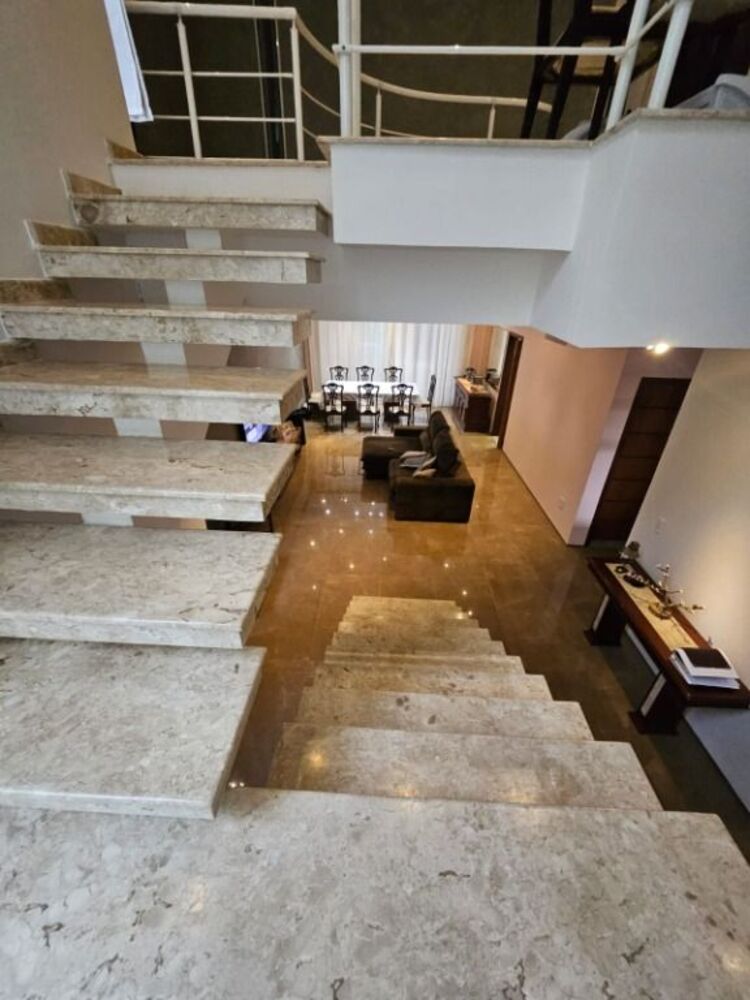 Sobrado à venda com 3 quartos, 222m² - Foto 4