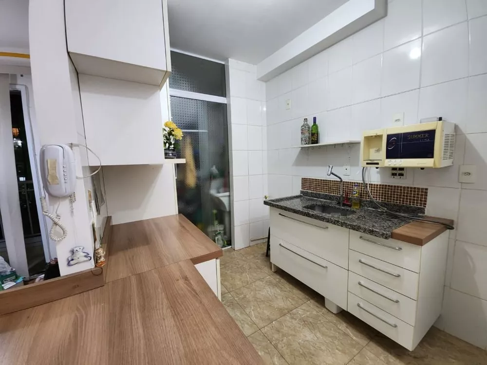 Apartamento à venda com 2 quartos, 64m² - Foto 1