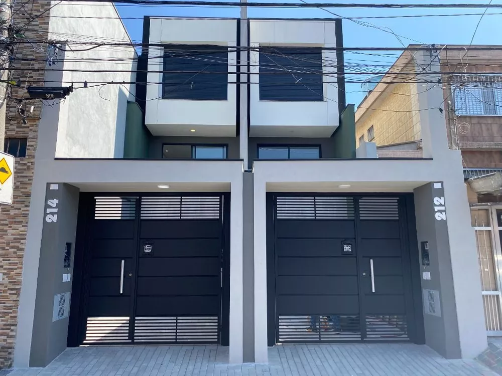 Sobrado à venda com 3 quartos, 132m² - Foto 1