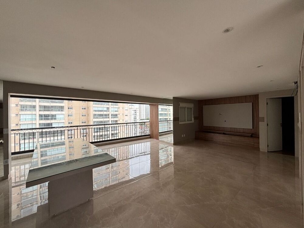 Apartamento à venda com 3 quartos, 156m² - Foto 9