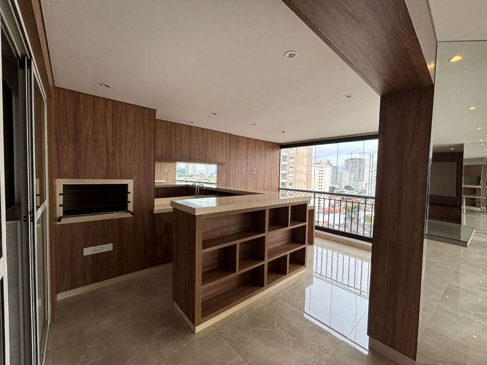 Apartamento à venda com 3 quartos, 156m² - Foto 2