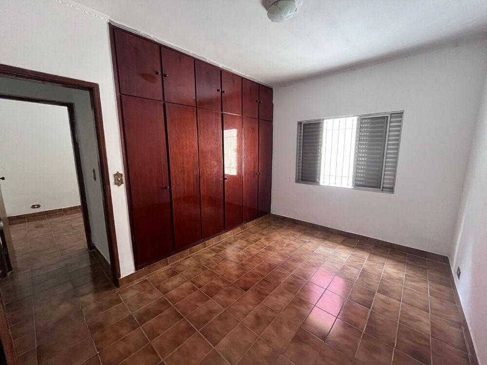 Casa, 3 quartos, 250 m² - Foto 1