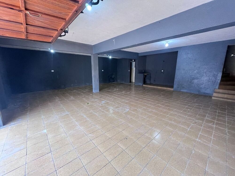 Casa, 3 quartos, 250 m² - Foto 2