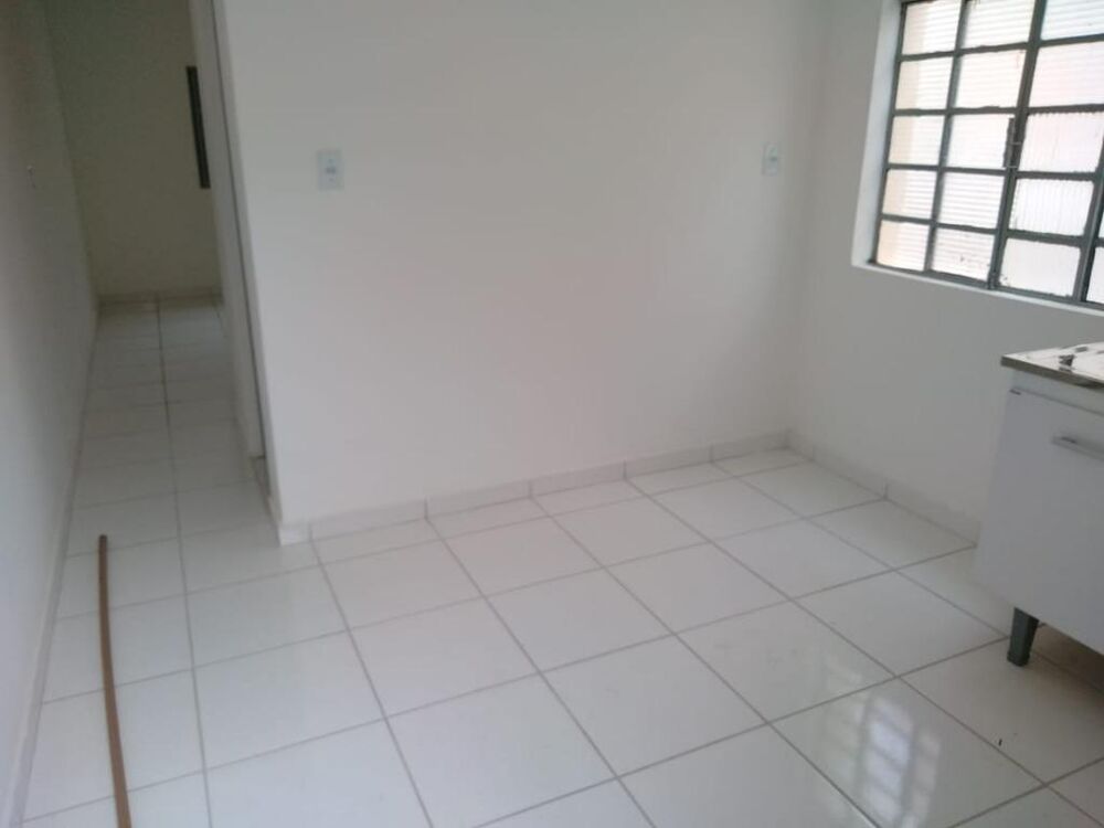 Casa para alugar com 1 quarto, 40m² - Foto 1