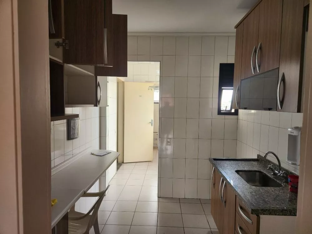 Apartamento à venda com 2 quartos, 69m² - Foto 4