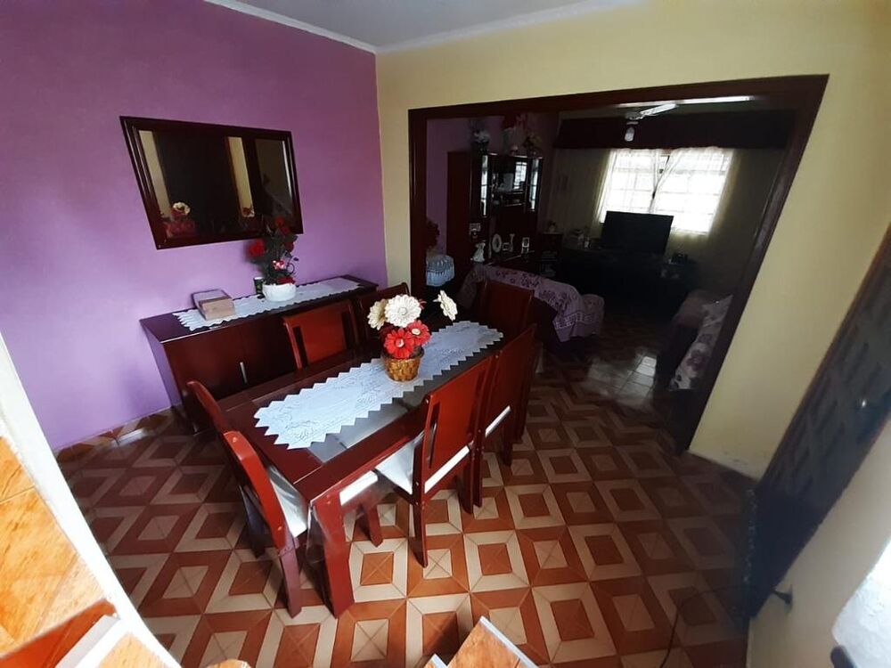 Casa à venda com 3 quartos, 250m² - Foto 1