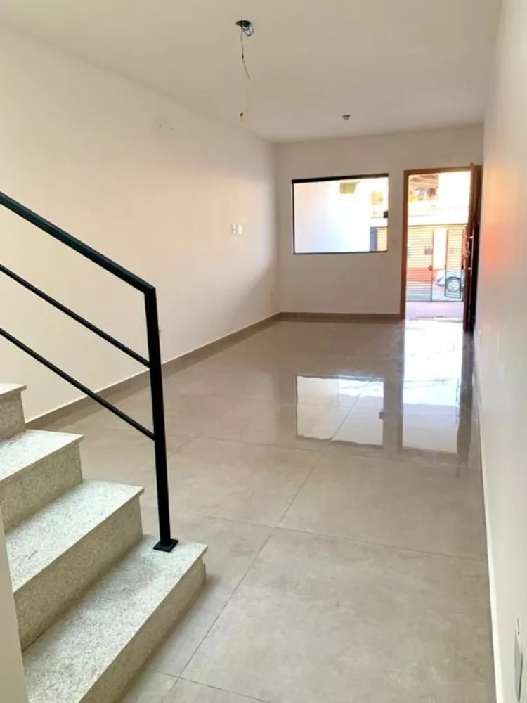 Sobrado à venda com 3 quartos, 127m² - Foto 3