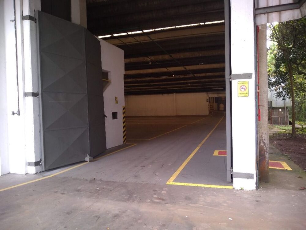 Depósito-Galpão-Armazém à venda e aluguel, 6130m² - Foto 1