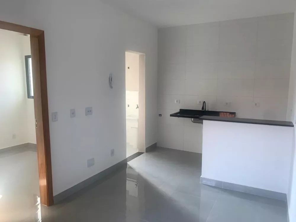 Apartamento à venda com 1 quarto, 30m² - Foto 2