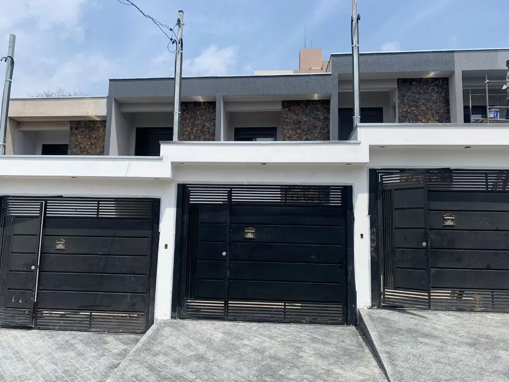 Sobrado à venda com 3 quartos, 110m² - Foto 1