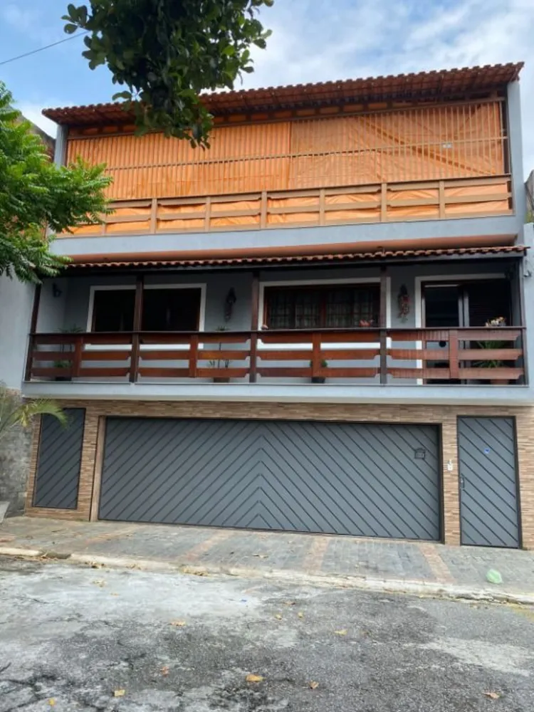 Casa, 3 quartos, 213 m² - Foto 1