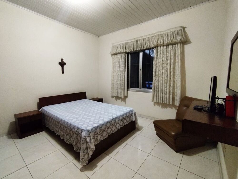 Casa, 5 quartos, 180 m² - Foto 3