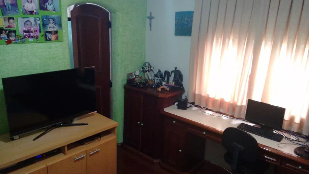 Apartamento à venda com 3 quartos, 156m² - Foto 2