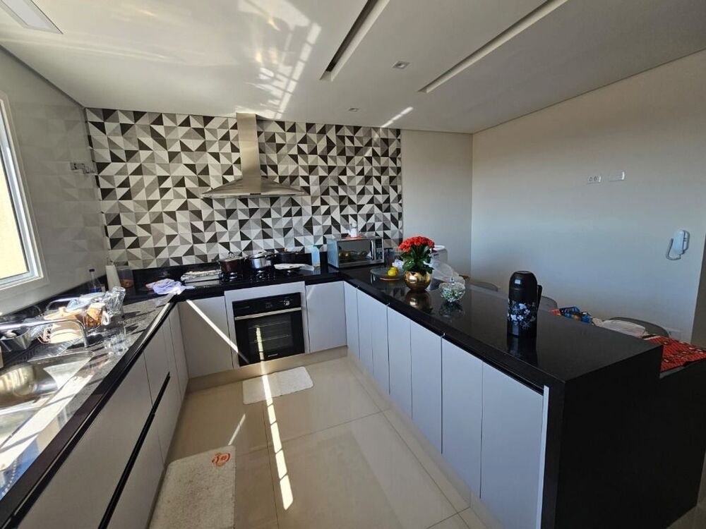 Sobrado à venda com 3 quartos, 223m² - Foto 3