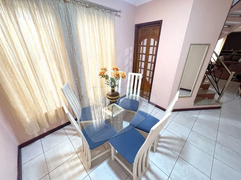Sobrado, 3 quartos, 225 m² - Foto 2