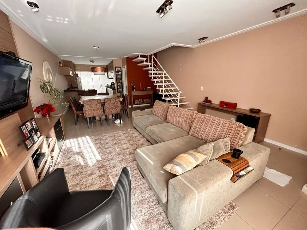 Sobrado à venda com 3 quartos, 123m² - Foto 4