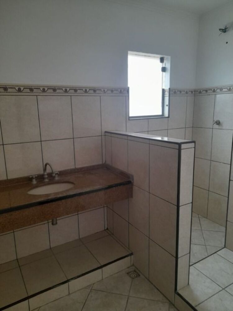 Sobrado, 4 quartos, 211 m² - Foto 1