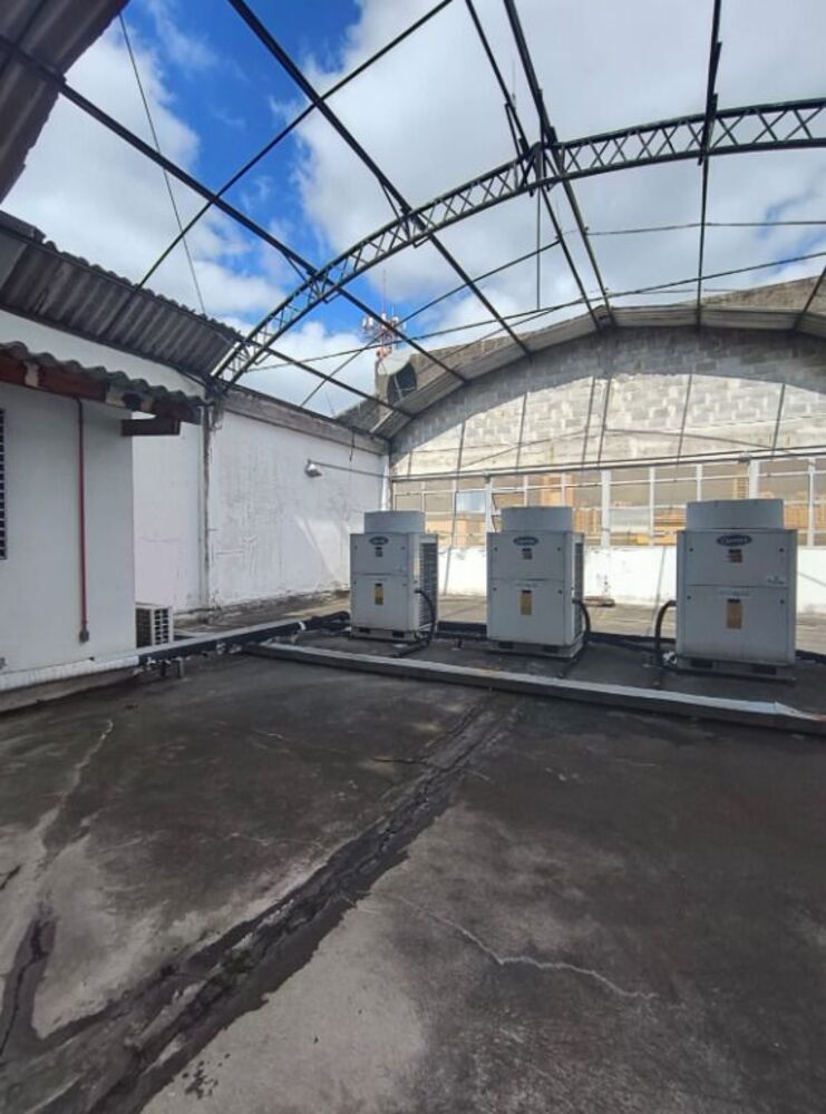 Prédio Inteiro à venda e aluguel, 1614m² - Foto 2