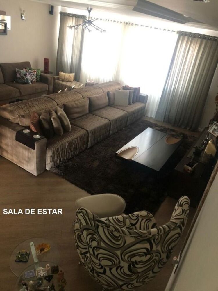 Sobrado, 3 quartos, 405 m² - Foto 1