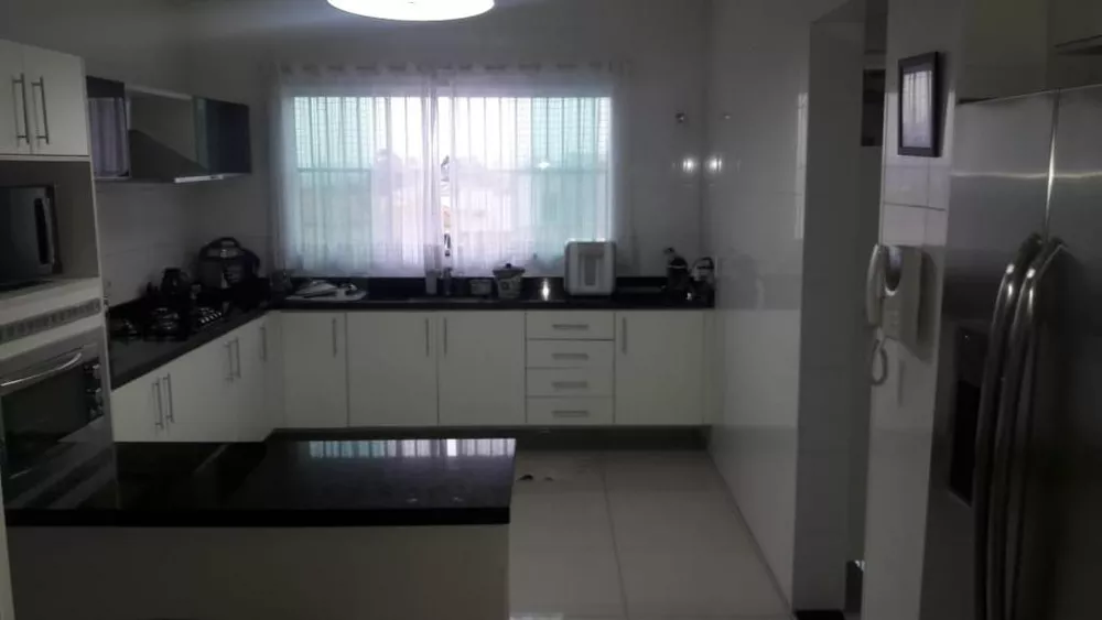 Sobrado à venda com 3 quartos, 240m² - Foto 9