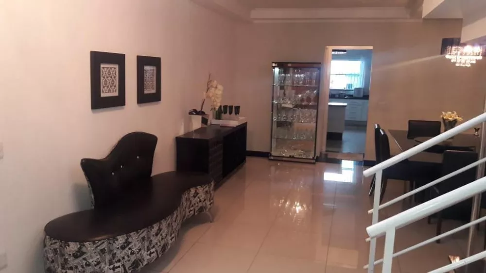 Sobrado à venda com 3 quartos, 240m² - Foto 6