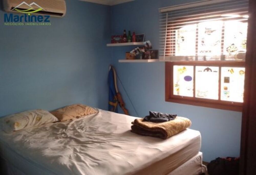 Sobrado, 3 quartos, 200 m² - Foto 1