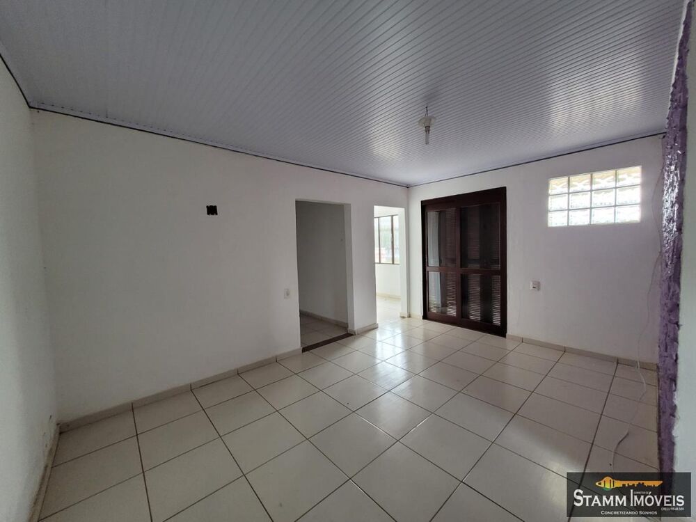 Casa à venda com 3 quartos, 229m² - Foto 2