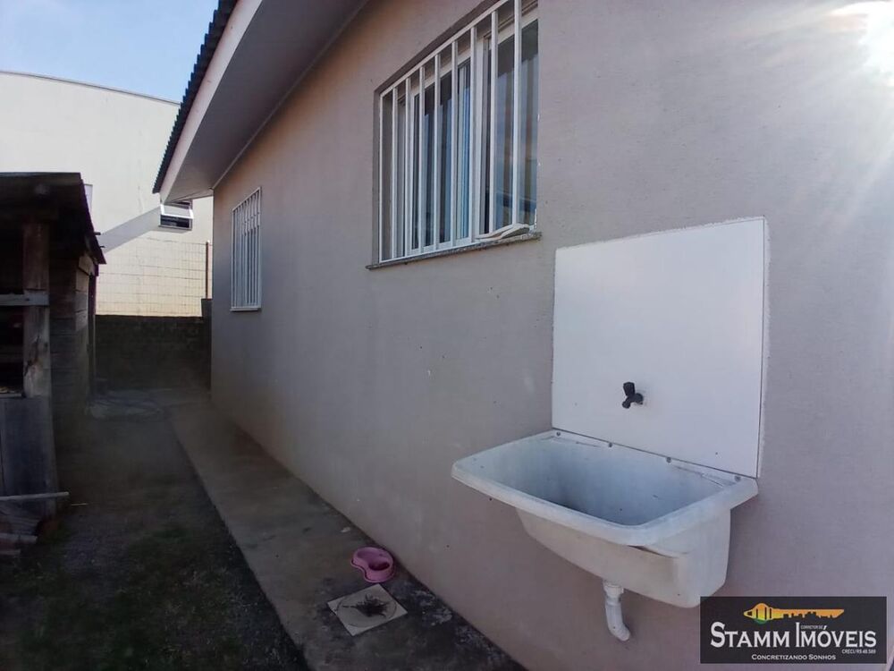 Casa à venda com 2 quartos, 200m² - Foto 4