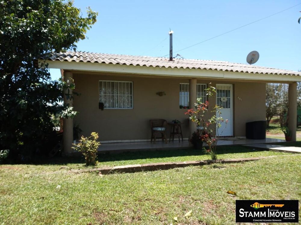 Casa à venda com 2 quartos, 327m² - Foto 1