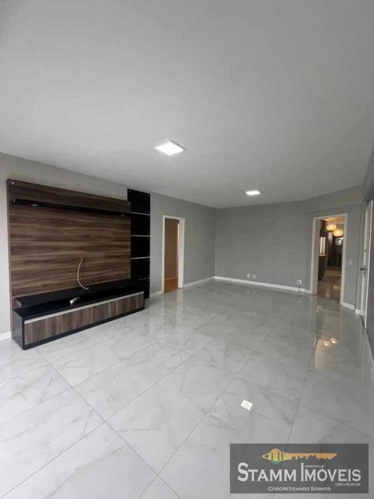Apartamento, 3 quartos, 132 m² - Foto 2