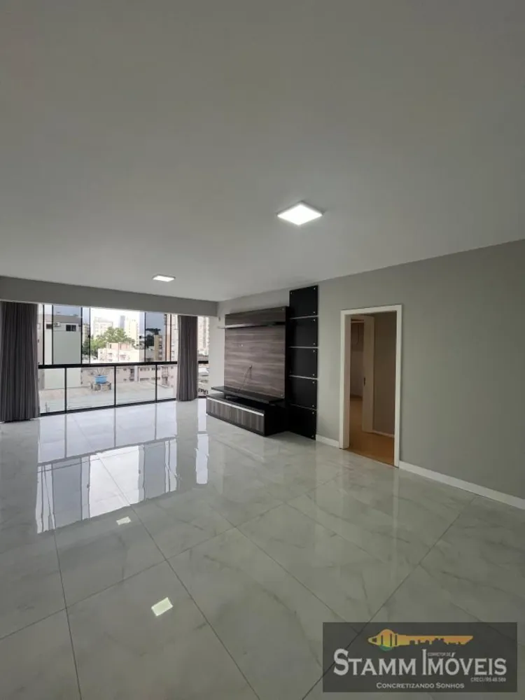 Apartamento, 3 quartos, 132 m² - Foto 1