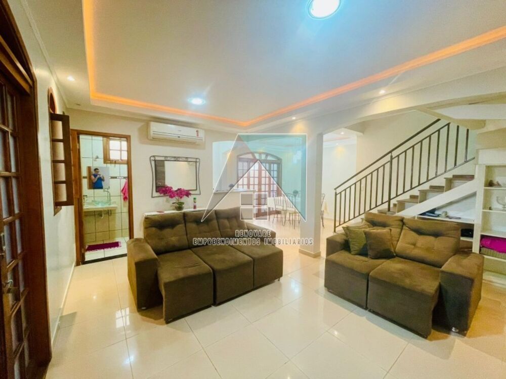Casa, 3 quartos, 207 m² - Foto 2