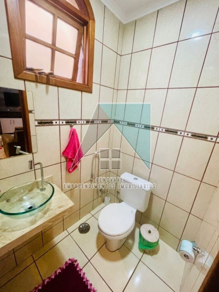 Casa, 3 quartos, 207 m² - Foto 1