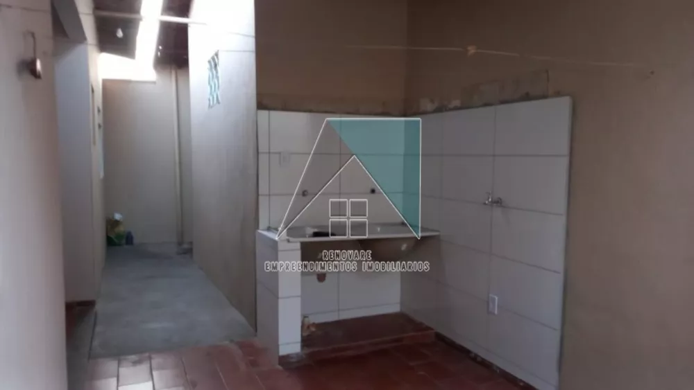 Casa à venda com 3 quartos, 161m² - Foto 2