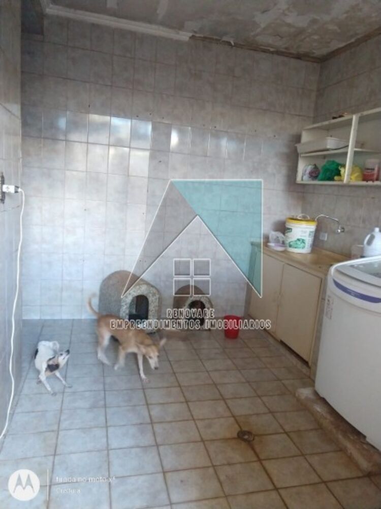 Casa, 4 quartos, 243 m² - Foto 1