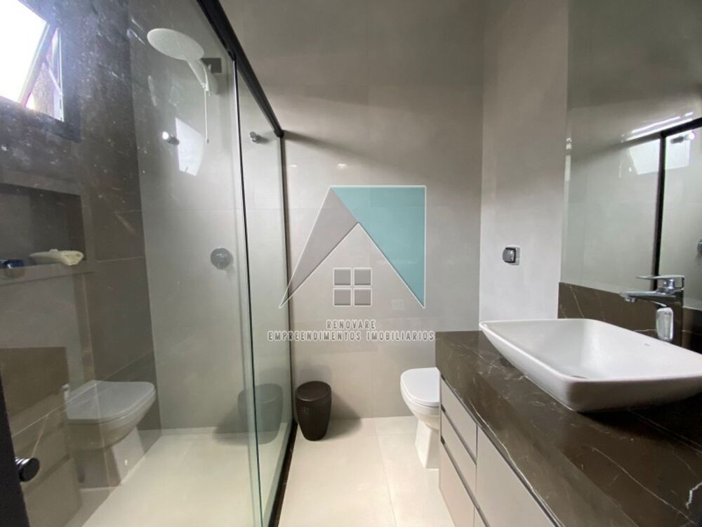 Casa à venda com 3 quartos, 258m² - Foto 5
