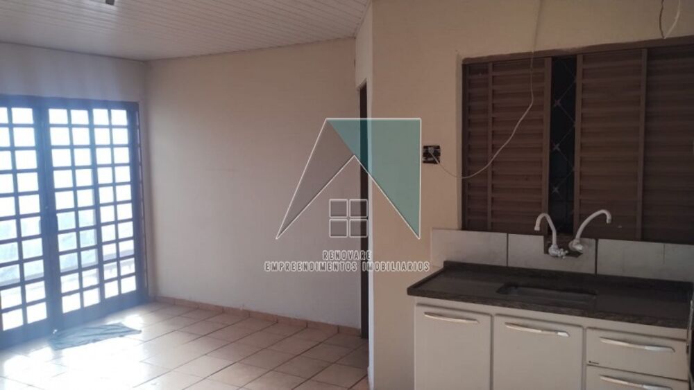Sobrado à venda com 4 quartos, 303m² - Foto 2