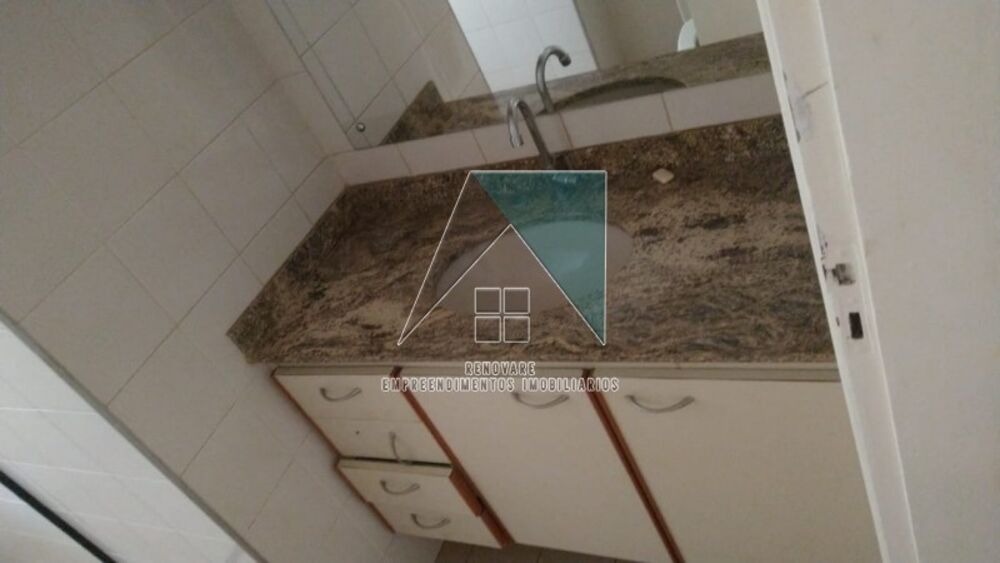 Apartamento à venda com 3 quartos, 91m² - Foto 2