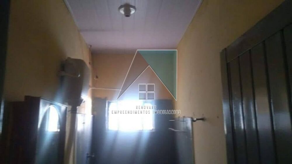 Casa à venda com 4 quartos, 152m² - Foto 14
