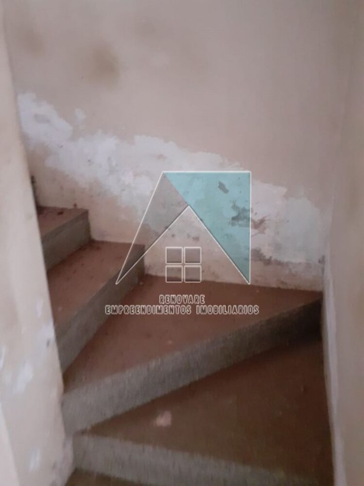Casa à venda com 4 quartos, 99m² - Foto 4
