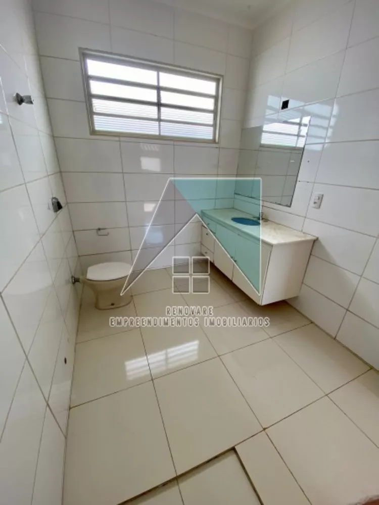 Casa para alugar com 3 quartos, 201m² - Foto 4