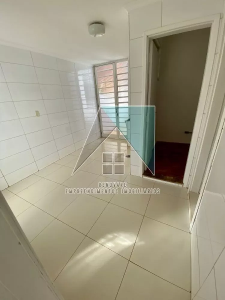 Casa para alugar com 3 quartos, 201m² - Foto 11