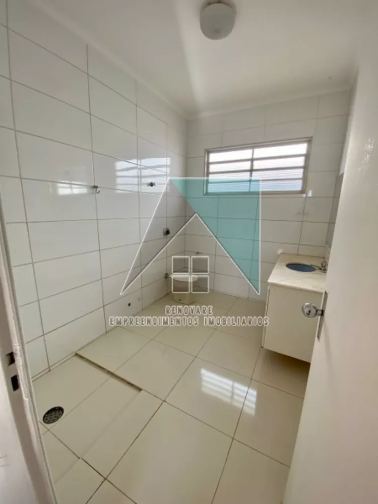 Casa para alugar com 3 quartos, 201m² - Foto 2