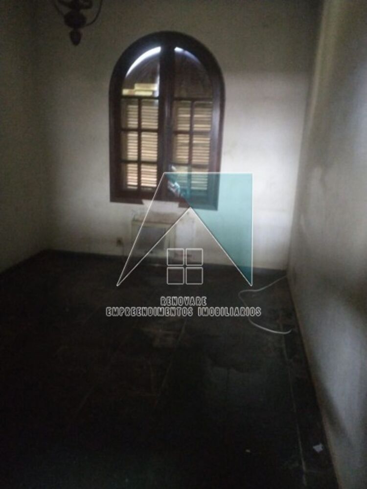Casa à venda e aluguel com 4 quartos, 500m² - Foto 4