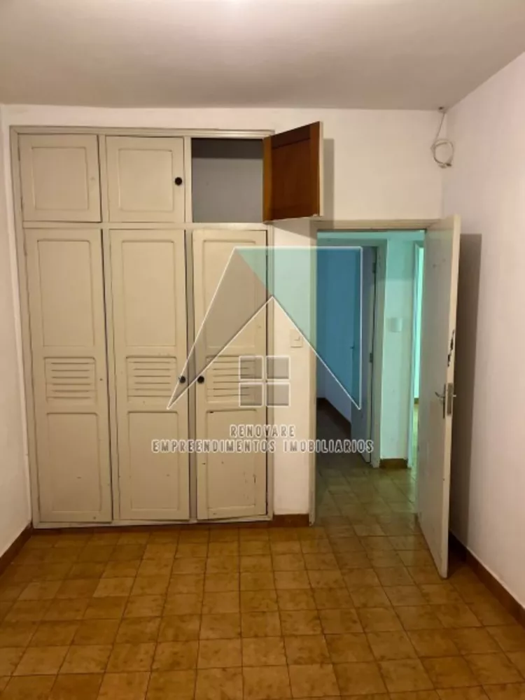 Casa para alugar com 3 quartos, 206m² - Foto 2