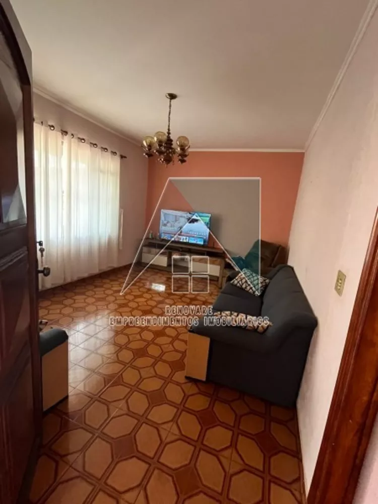 Casa à venda com 3 quartos, 182m² - Foto 1