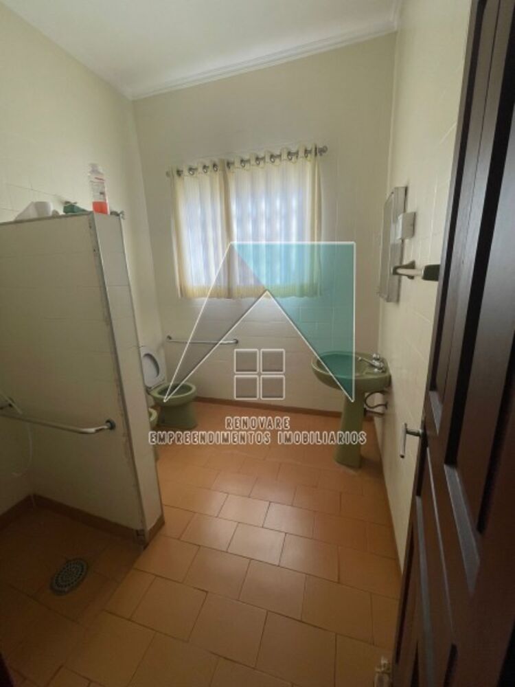 Casa para alugar com 4 quartos, 210m² - Foto 3