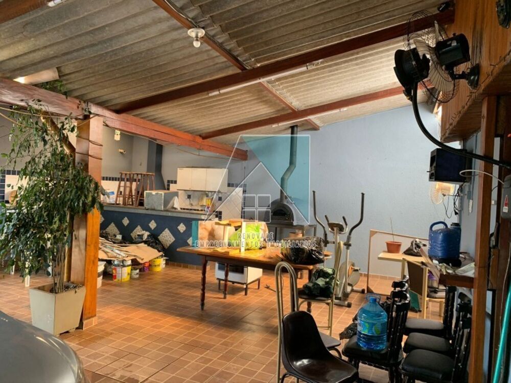 Casa, 3 quartos, 201 m² - Foto 4